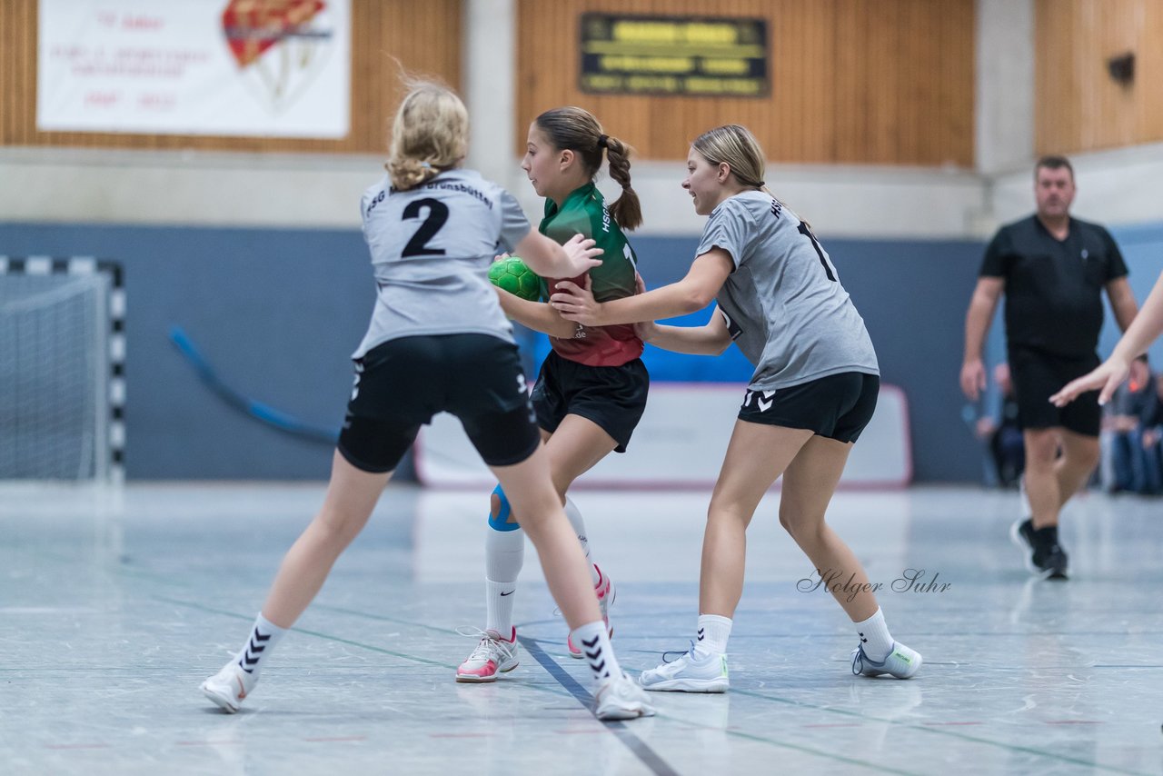 Bild 232 - wCJ HSG Kremperheide/Muensterdorf - HSG Marne/Brunsbuettel : Ergebnis: 22:10
